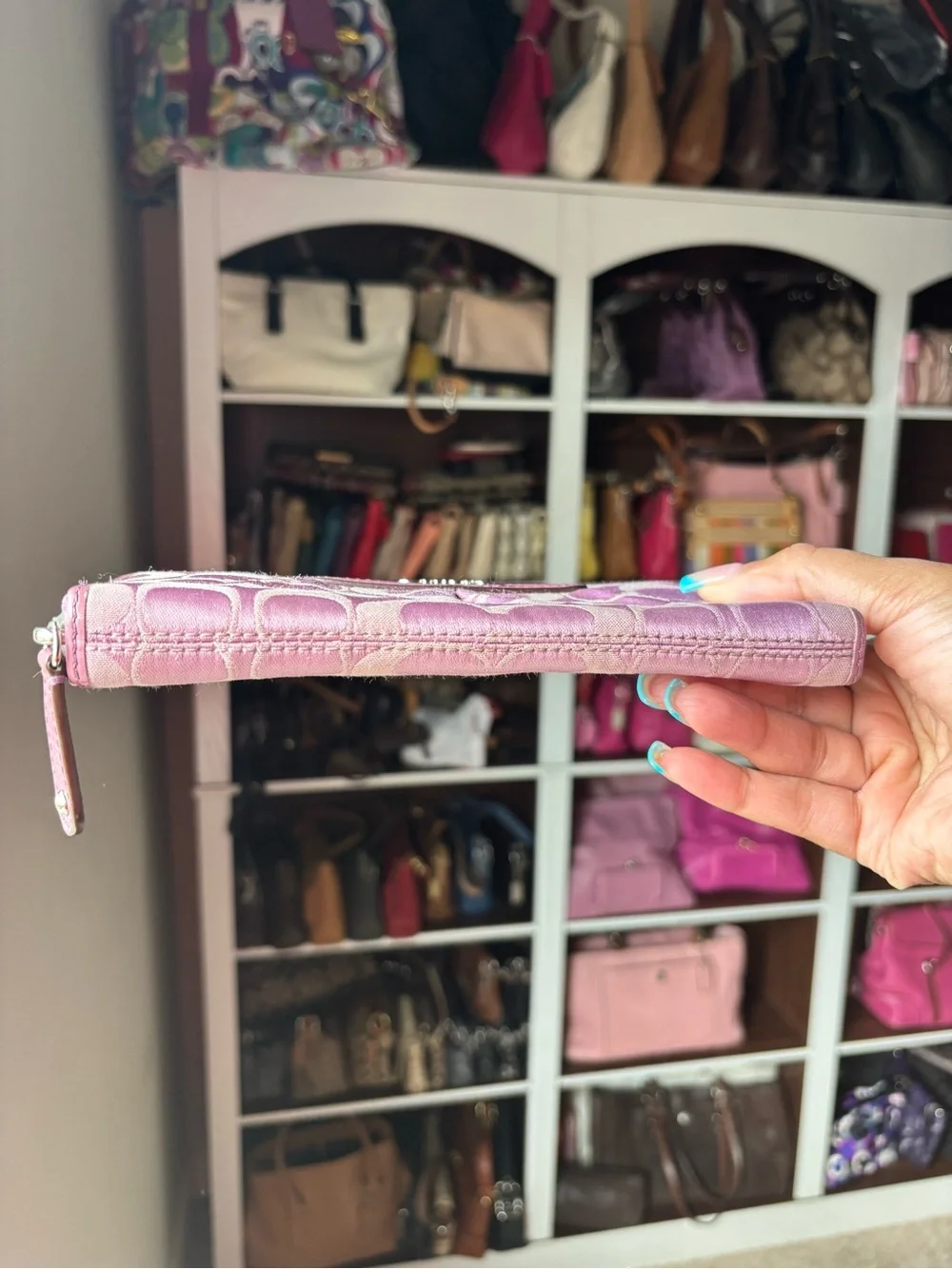 👛💜💕COACH Ashley Signature Pleated Zip-Around Wallet💕💜👛